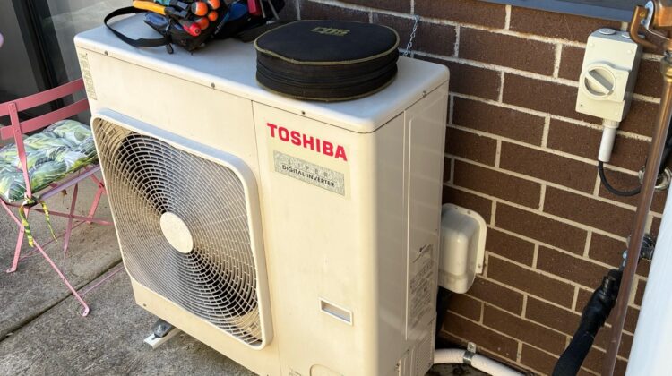 A homeowner in a spacious villa within a larger Narrabundah residential complex could no longer keep their home at a comfortable temperature.